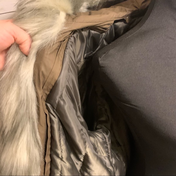 Vera Wang Green Khaki Faux Fur Trim Mixed Media Parka - Picture 8 of 17